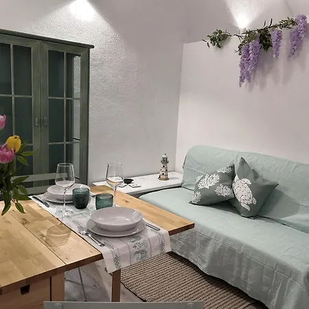 Apartment La Casetta Nel Borgo Nuovo *
