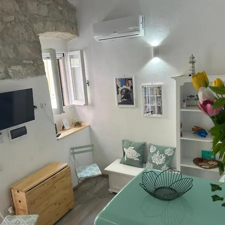 La Casetta Nel Borgo Romantica In Centro Carloforte (Isola di San Pietro)